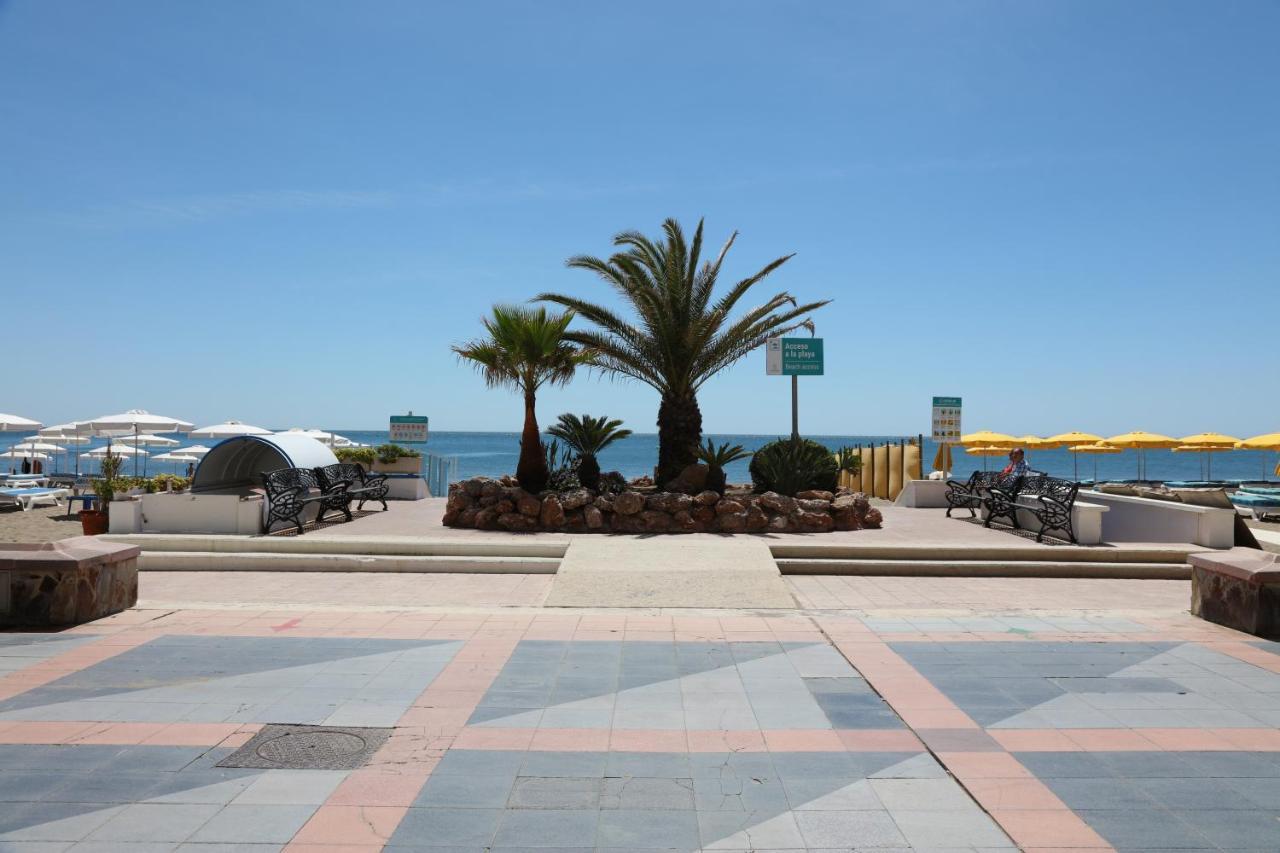 토레몰리노스 071 - Beachside Studio Perfect For A Family Getaway 아파트 외부 사진