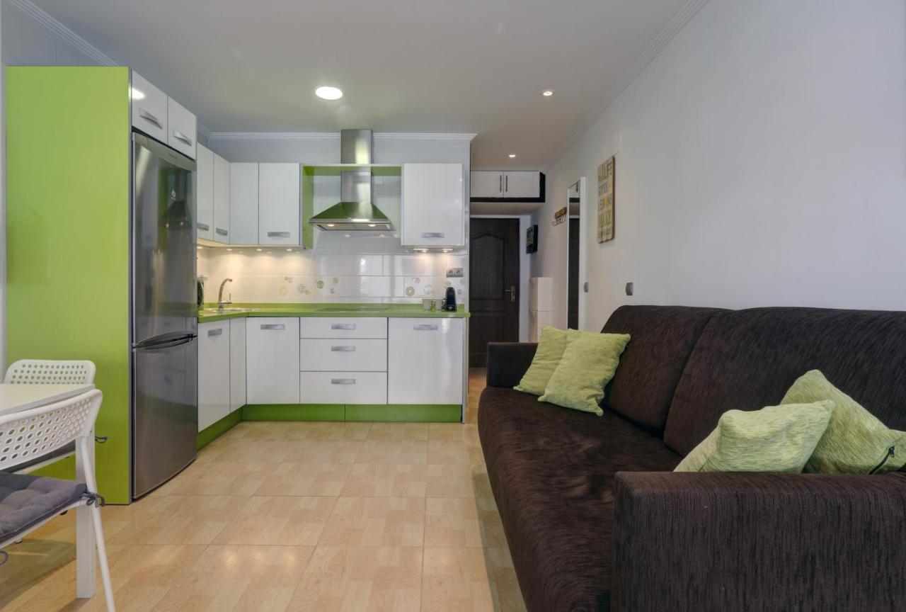 토레몰리노스 071 - Beachside Studio Perfect For A Family Getaway 아파트 외부 사진